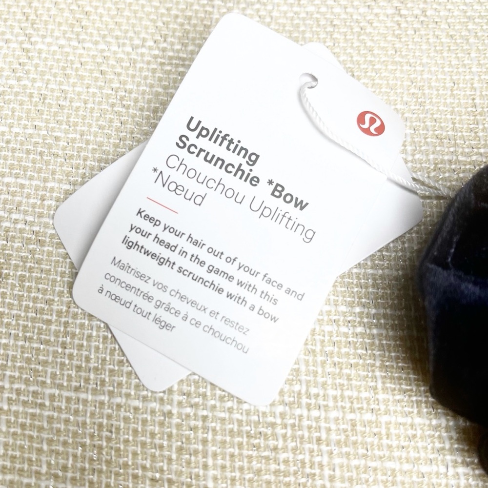 Lululemon Uplifting Scrunchie Black Velvet Bow Nwt - Picture 7 of 7